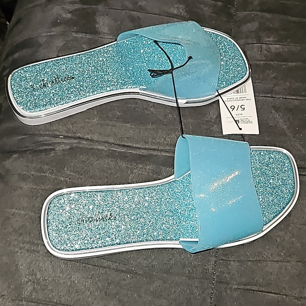 Chatties Footwear Pastel Blue Sparkle Glitter Slip-on White Sole Sandal Size 5/6 - Picture 2 of 8